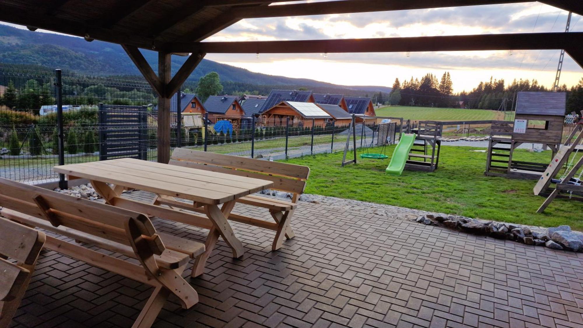 Chalet Season Sauna&jacuzzi - Klimatyzowane Z Widokiem Na Gory Kotlina Klodzka 4km Do Zieleniec Arena Lasowka