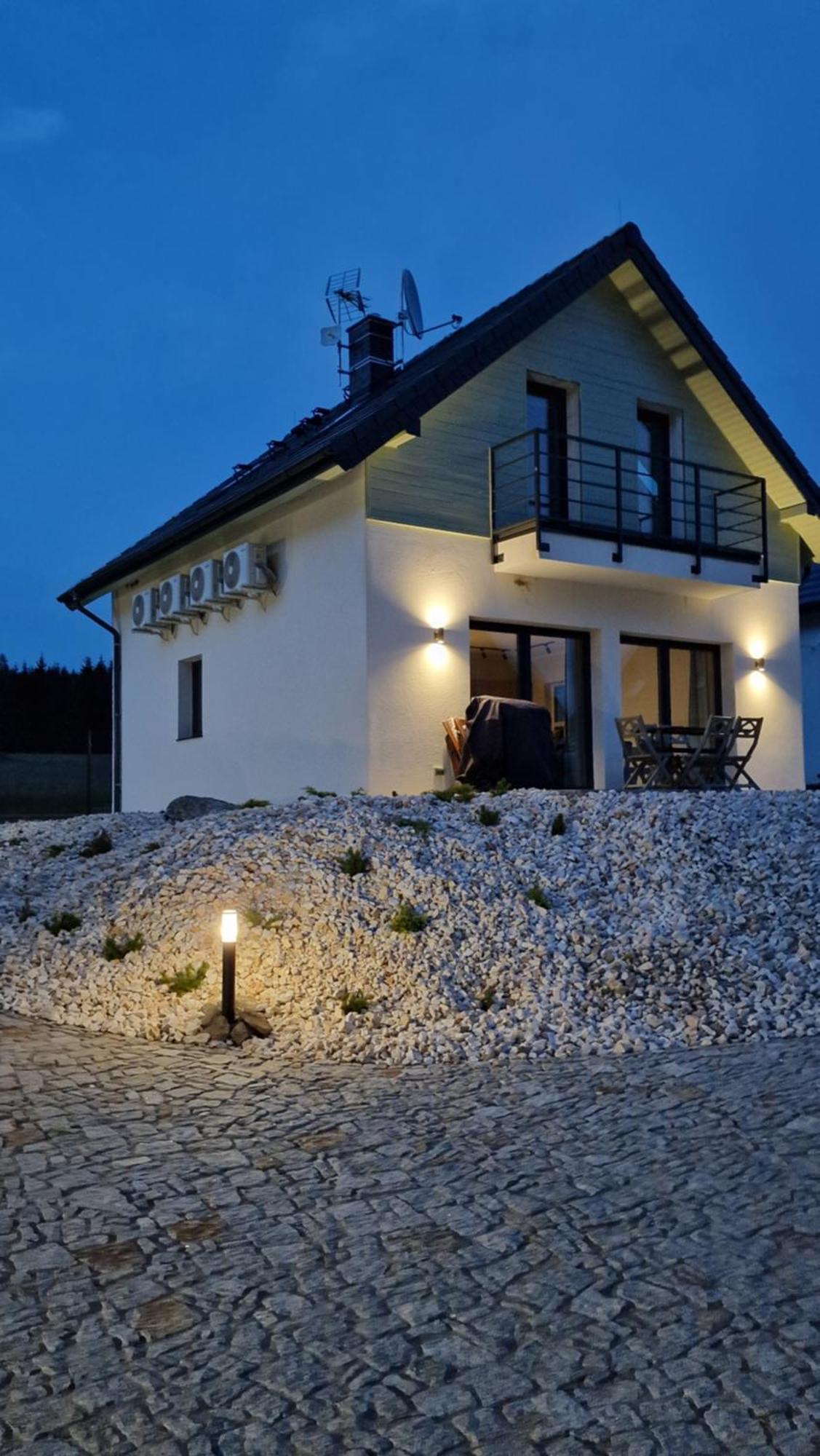 Chalet Season Sauna&jacuzzi - Klimatyzowane Z Widokiem Na Gory Kotlina Klodzka 4km Do Zieleniec Arena *